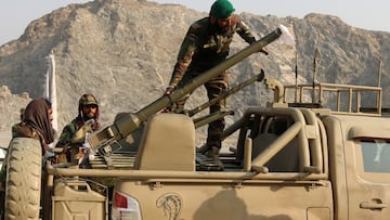 Taliban soldiers load a rocket launcher in a vehicle, following exchanges of fire between Pakistan and Afghanistan forces, near Torkham border in Afghanistan, February 27, 2026. REUTERS/Stringer TPX IMAGES OF THE DAY