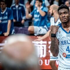 Antetokounmpo: "Vendíamos gafas para ayudar a la familia"