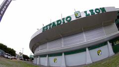 Operativo de seguridad para evitar aglomeraciones fuera del estadio Le&oacute;n