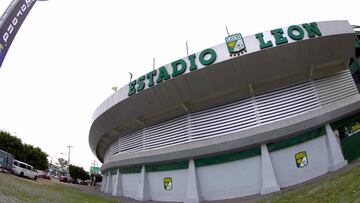 Operativo de seguridad para evitar aglomeraciones fuera del estadio Le&oacute;n