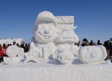 Super Mario Bros en el Festival de la Nieve de Sapporo