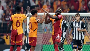 Davinson Sánchez inicia la Europa League con victoria