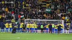 Los jugadores del Cádiz celebran su victoria ante el Granada.