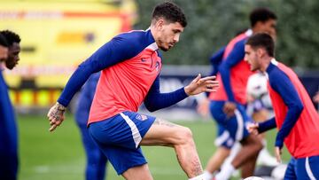 Giménez, durante un entrenamiento del Atlético.