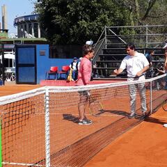 Fernanda Brito alzó en Argentina su octava copa consecutiva
