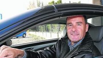 <b>EN LA RECÁMARA. </b>Víctor Fernández ya está preparado.