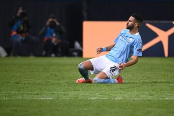 1-2. Riyad Mahrez celebró el segundo gol.