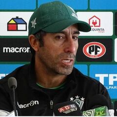 Wanderers agudiza crisis y anuncia la salida de Moisés Villarroel