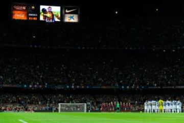 Barcelona-Espanyol. Minuto de silencio por el portero del Girona B Nil Marín, fallecido en accidente de tráfico.