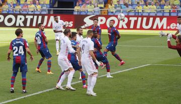 Vinícius marca el 0-1.








