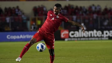 Panam&aacute; se meti&oacute; de lleno en la pelea por las eliminatorias mundialistas de Concacaf e igual&oacute; en unidades a M&eacute;xico al vencer 2-1 a El Salvador.