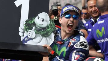 Jorge Lorenzo celebrando la victoria en Le Mans.