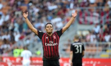 En imágenes el show goleador de Carlos Bacca contra Torino