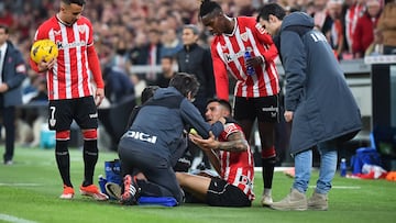 De Marcos, baja ante el Atl¨¦tico y Yuri espera llegar