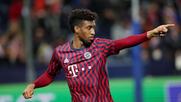 SALZBURG, AUSTRIA - FEBRUARY 16: Kingsley Coman of FC Bayern Muenchen warms up prior to the UEFA Champions League Round Of Sixteen Leg One match between FC Red Bull Salzburg and FC Bayern M&uuml;nchen at Football Arena Salzburg on February 16, 2022 in Sal