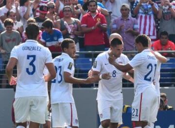 El equipo norteamericano se llevó el triunfo con goles de Dempsey (3), Zardes, Johannsson y González. Cuba recibió seis goles por segunda vez en el torneo.