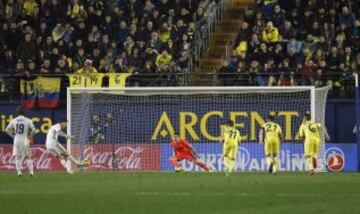 2-2. Cristiano Ronaldo elgoldel empate de penalti.