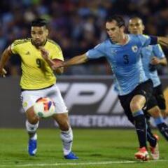 Abuela de Falcao: "No le tiran el balón y son egoístas con él"