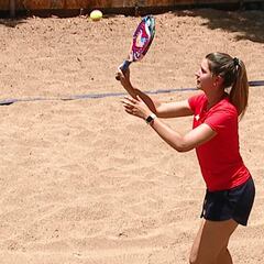 Así juega Renata Barchiesi, la nueva figura del Beach Tennis