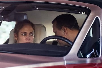 Enero 4, 2020. Los Angeles, CA. Jennifer Lopez y Alex Rodriguez. discutiendo en el auto antes de ingresar al gym.