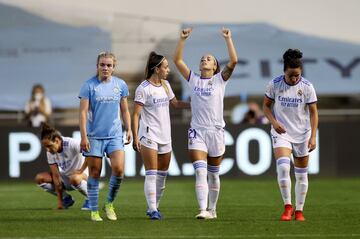 Claudia Zornoza marca el 0-1 durante la primera parte.