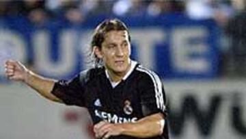 <b>EL BARCELONA.</B> A Míchel Salgado no le preocupa el buen momento del Barcelona y asegura que sólo se preocupa de su equipo.