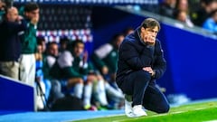 Bielsa ata a Almeyda