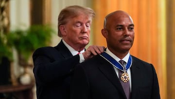 El excerrador de Yankees fue galardonado esta tarde en la Casa Blanca a tan solo unos meses de manifestarse a favor del polémico mandatario.