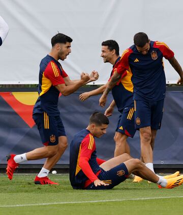 Marco Asensio, Jess Navas y Morata.