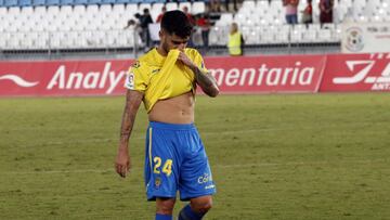 Tana: "Realizamos demasiados pases de bal車n largo"
