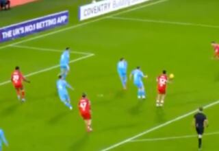 Marcelino Núñez brilla en Inglaterra con estas dos jugadas: ¡nivel top del chileno!