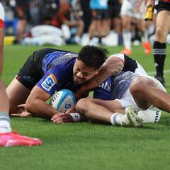 Eden Park pitch invader ends up in the hospital