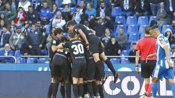 Deportivo 1 - M¨¢laga 1: goles, resultado y resumen del partido