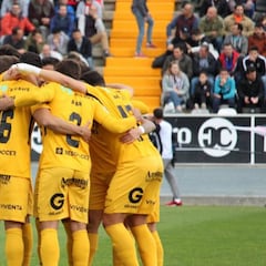 La plantilla del UCAM CF reduce su salario un 20%