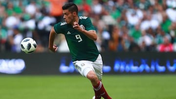 Para Qatar, Jiménez podría ser el referente ofensivo, para eso deberá brillar de inicio con Wolverhampton.