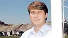 "Si tuviéramos dinero daría prima a terceros"