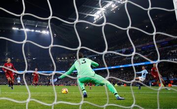 2-1. Leroy Sané marcó el segundo gol.