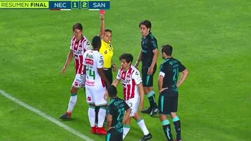 El burdo piscinazo que le costó la Roja a Matías Fernández