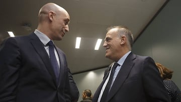 Rubiales y Tebas siguen enfrentados.
 
 