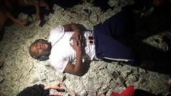 Mayweather pasará todas las noches en su club de striptease hasta el combate con McGregor