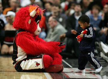 Benny the Bull (Chicago Bulls)