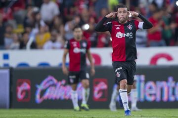 Cufré le esta encontrando forma a los rojinegros, muestran más ideas en conjunto que con Hoyos, en el segundo tiempo dominaron de principió a fin a los de Torreón, un solitario gol Jesús Isijara fue la diferencia. Garnica por parte de Santos se perdió una más grande que el estado de Jalisco, al final pesó.