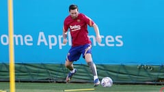 Messi back in the Camp Nou fold after failed attempt to leave