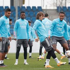 Apuros en defensa para el Real Madrid: ni Ramos ni Carvajal