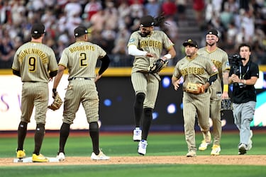 Alfredo Harp Helú seguirá siendo accionista de Padres de San Diego