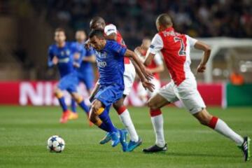 Carlos Tévez y Fabinho 