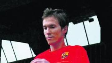 <b>INADAPTADO. </b>Alexander Hleb, camino de un entrenamiento.