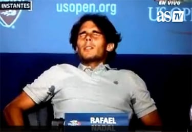 Nadal da el susto ante la prensa y Djokovic baila en la central