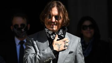 El nuevo ¡®negocio¡¯ de Johnny Depp: vende NFT de cuadros ¨ªntimos de sus amigos de Hollywood