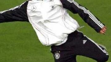 <b>DEBE ELEGIR.</B> El capitán de la selección alemana deberá decidir pronto su futuro.